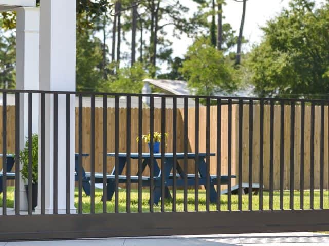 Commercial Fence Installers: 5 Businesses That Need Them Most